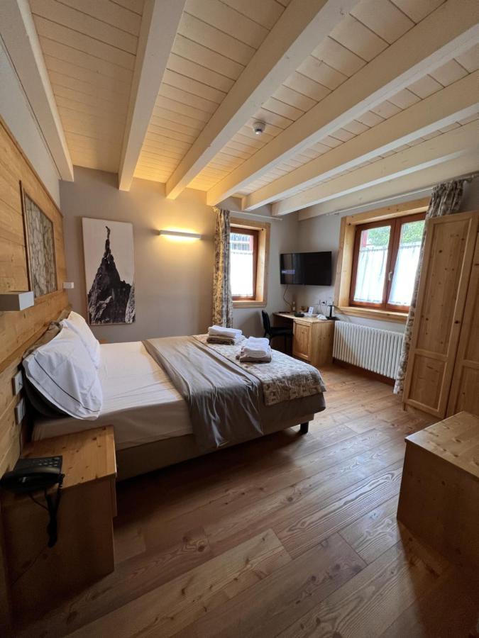 La Tana Dell'orso & Hotel 3*