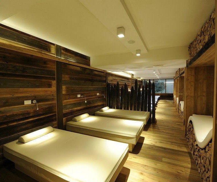 Hotel La Tana Dell'orso & Ponte Di Legno