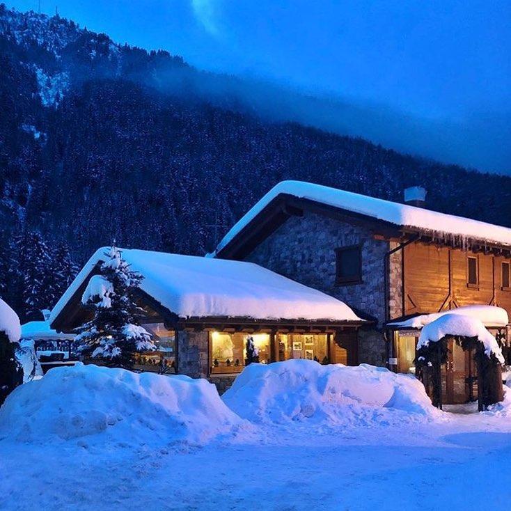 Hotel La Tana Dell'orso & 3*